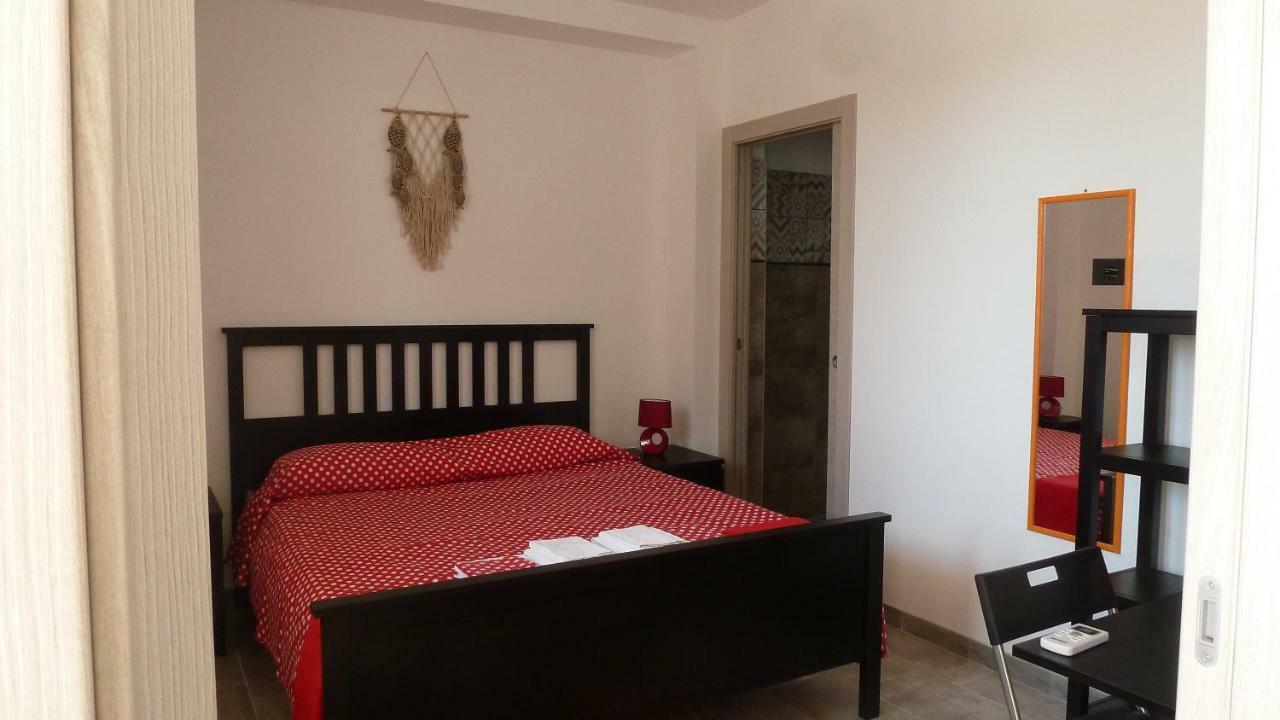 Regina Isabella Rooms 新福卡 外观 照片