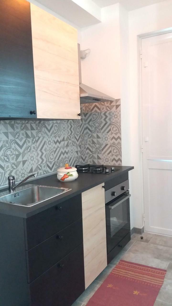 Regina Isabella Rooms 新福卡 外观 照片