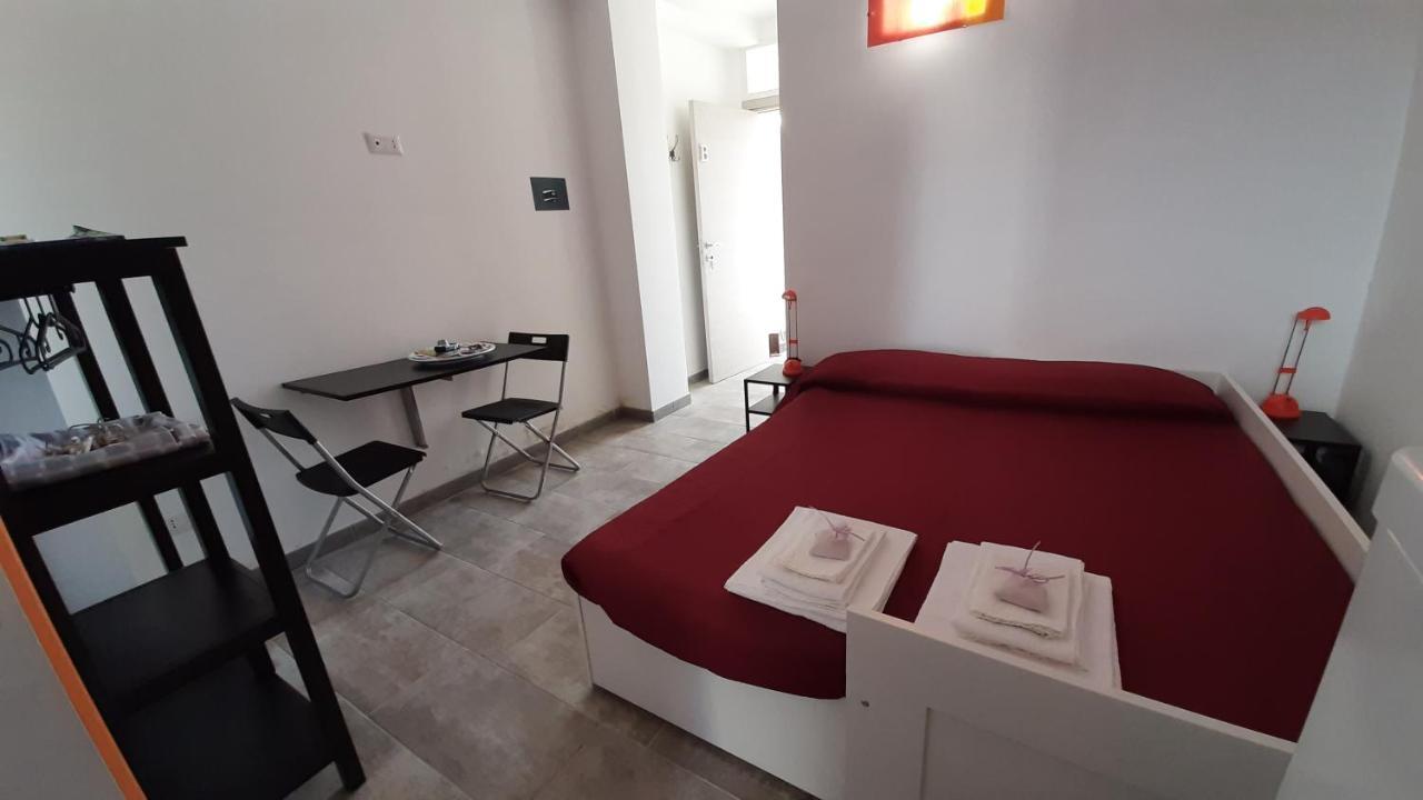 Regina Isabella Rooms 新福卡 外观 照片
